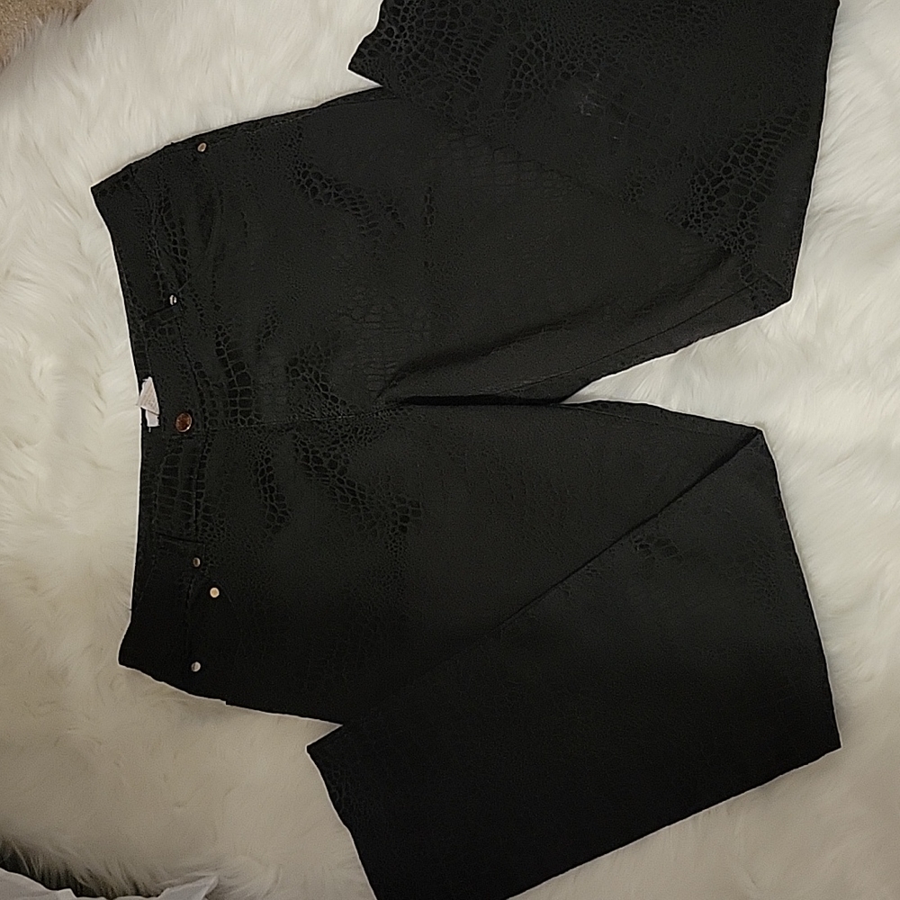 ERIC Black Snakeskin stretch jean classic 5 pocket style gold brads size 16 EUC…